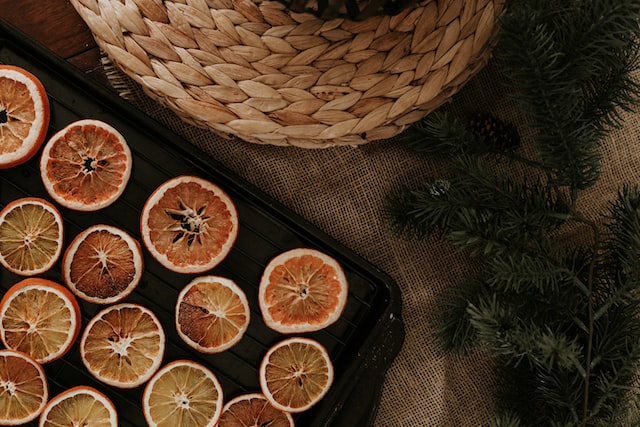 Dried citrus fruit slices for natural Christmas decorations